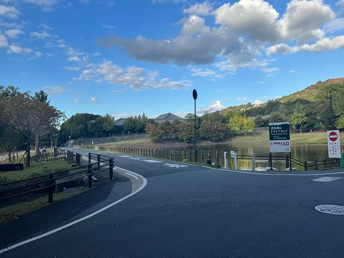 奈良奥山ドライブウェイの入口看板