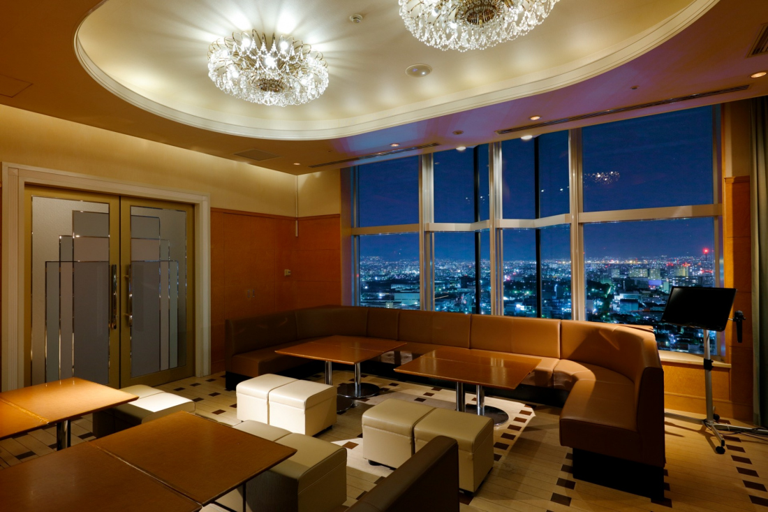 Sky Bar TOP OF THE CRYSTAL