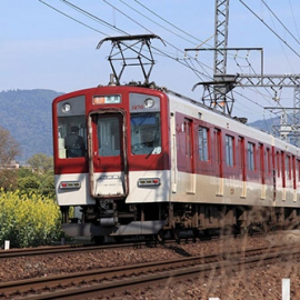 電車・バスでお越しの方