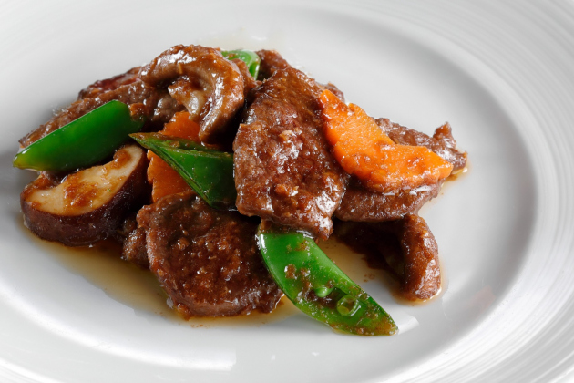画像：牛フィレ肉の沙茶醤炒め