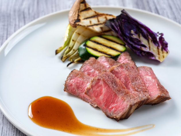世界各国の料理を楽しむメニューSignature Dishes｜ステーキイメージ