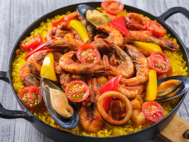 世界各国の料理を楽しむメニューSignature Dishes｜パエリアイメージ