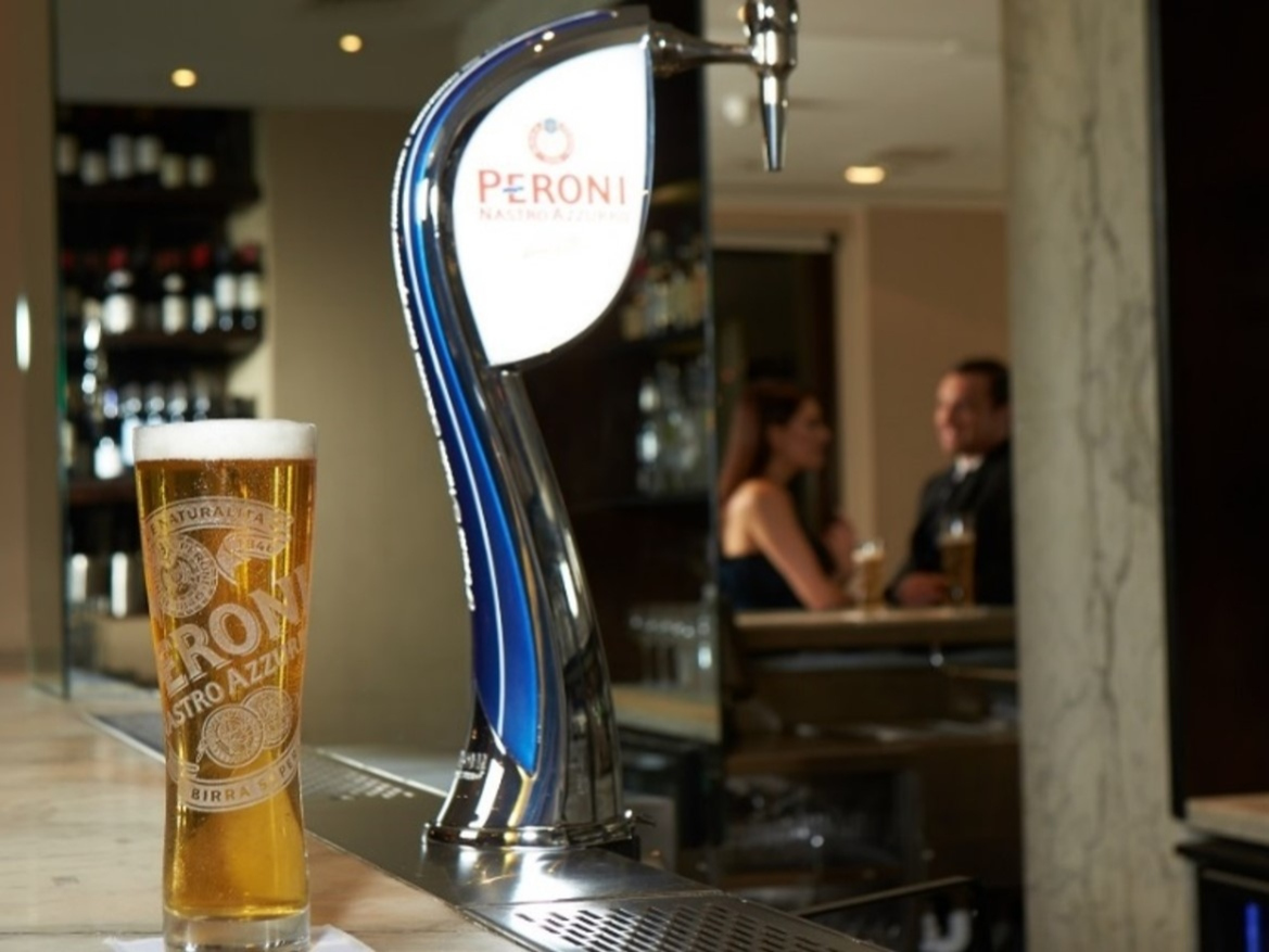画像：PERONI NASTRO AZZURRO