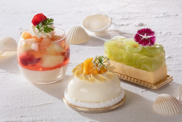 Image: Sheraton Miyako Hotel Osaka sweets and bread