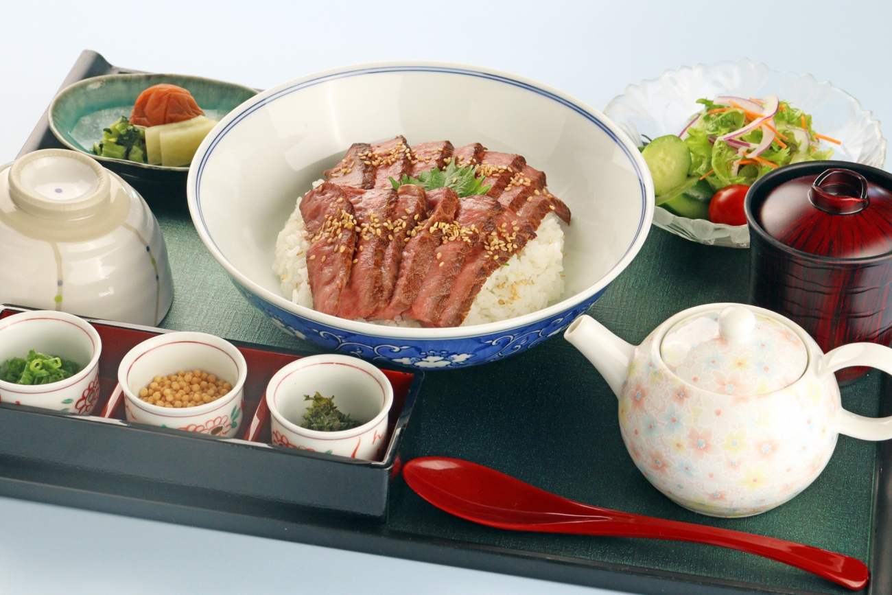 飛騨牛ひつまぶし御膳
