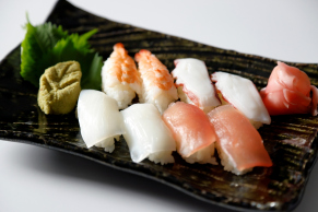 定番メニュー：にぎり寿司