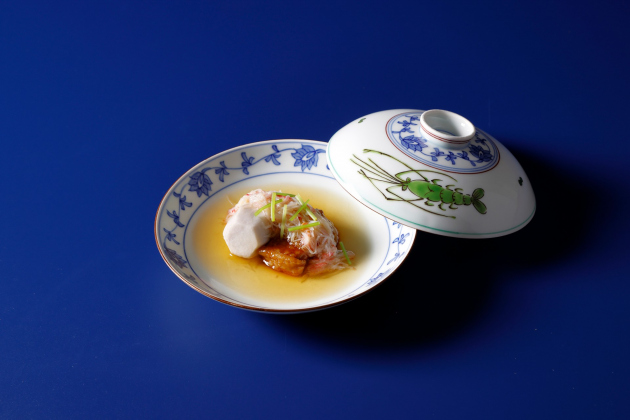 画像：ZK日本料理「海老芋 フォアグラ ずわい蟹の餡かけ」