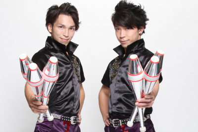 ニューイヤーブッフェ：ジャグリングショー  桔梗ブラザーズ