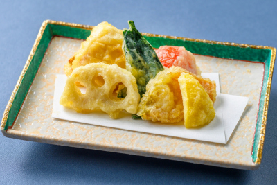 日本料理つのくに：野菜の天ぷら盛り合わせの料理イメージ