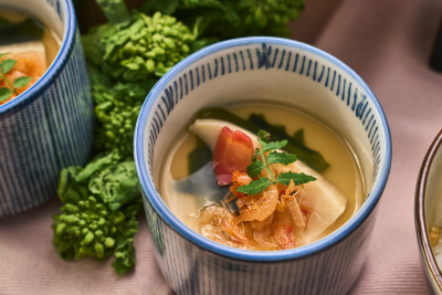 桜海老と若竹の小茶碗蒸し