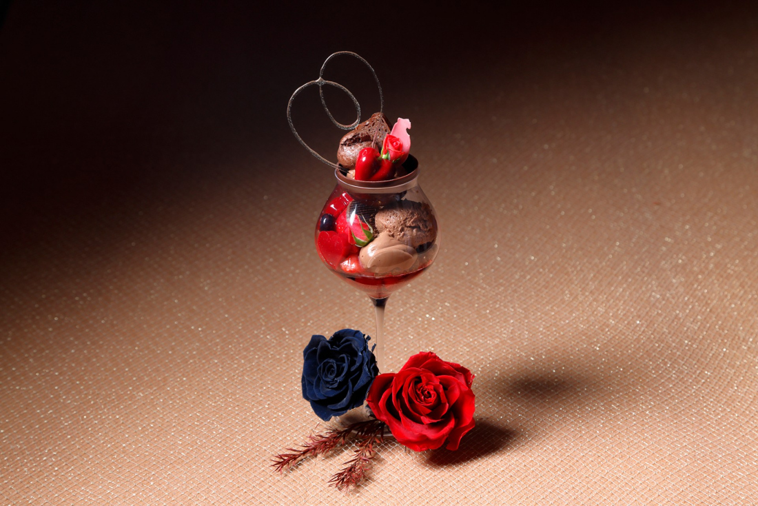 画像：LOUNGE PLUS「ショコラパフェ」