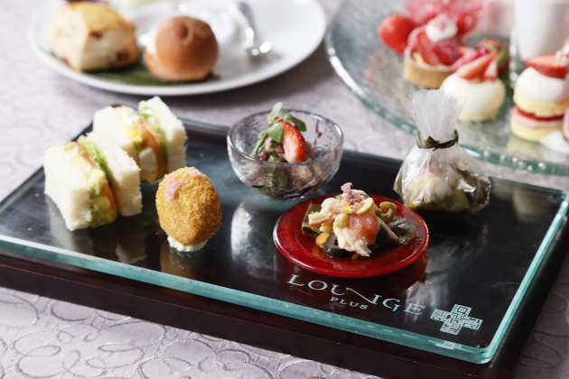 画像：桜といちごのアフタヌーンティーのセイボリー