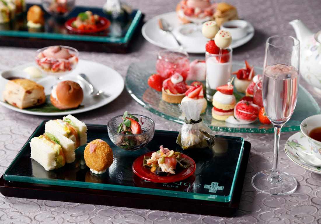 画像：LOUNGE PLUSのアフタヌーンティー