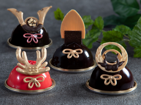 画像：兜ケーキ