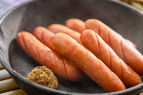 ビアガーデン：ソーセージの料理イメージ