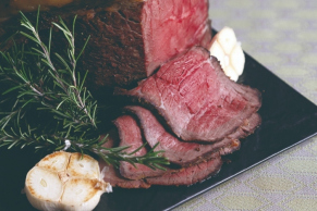 画像：ミートフェスティバル2026「国産牛ローストビーフ」