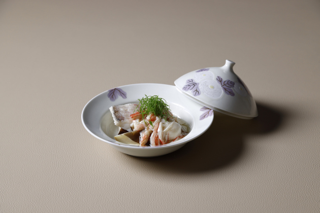 画像：ZK日本料理10月「（温　物）ずわい蟹の餡かけ」