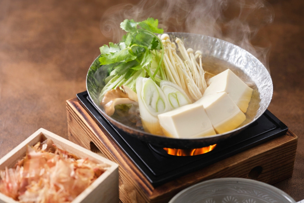 日本料理つのくに：花かつお入りの出汁豆腐鍋の料理イメージ